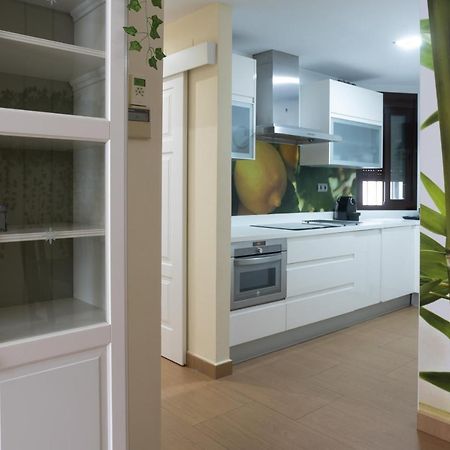 Sol Sevilla Urban Apartment Exterior photo